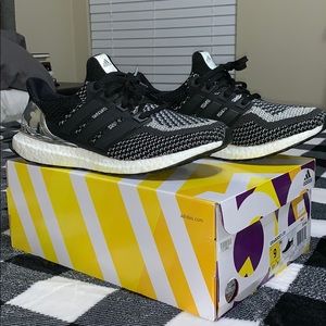 Adidas UltraBoost Limited Silver Medal Size 9